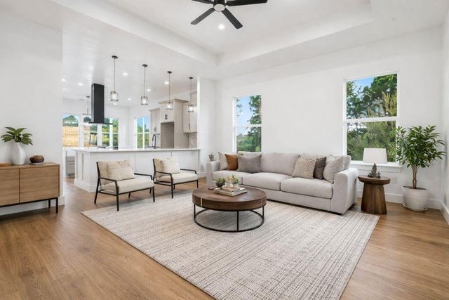 127 Kukui CT, Bastrop, TX 78602