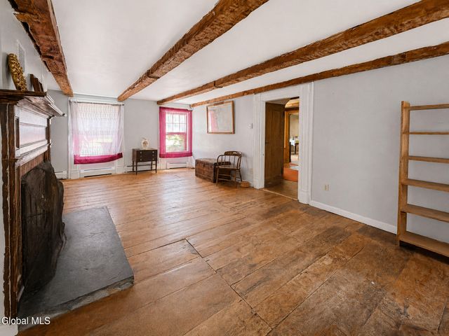 638 Hillcrest Road, New Baltimore, NY 12087