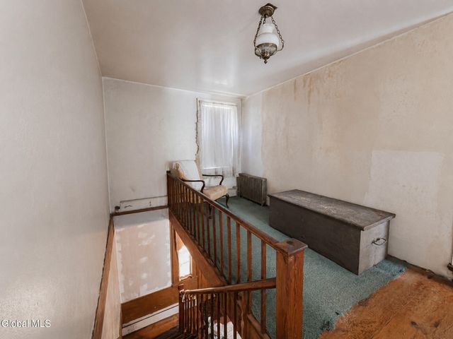 638 Hillcrest Road, New Baltimore, NY 12087