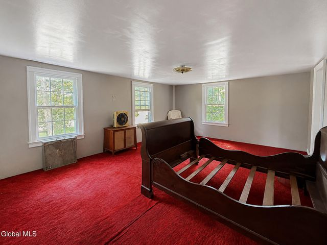 638 Hillcrest Road, New Baltimore, NY 12087