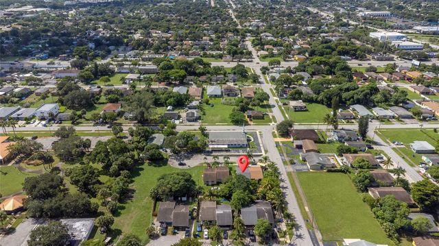 2941 NW 11th Court, Fort Lauderdale, FL 33311