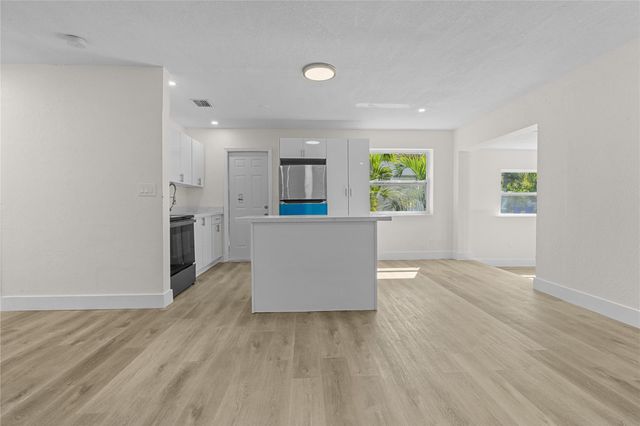 2941 NW 11th Court, Fort Lauderdale, FL 33311