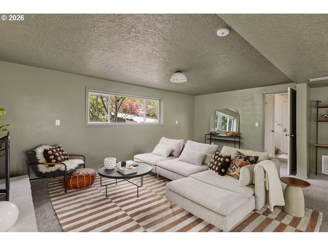 10723 Se 95TH Ct, Happy Valley, OR 97086