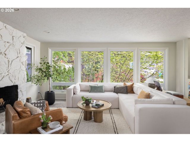 10723 Se 95TH Ct, Happy Valley, OR 97086