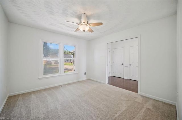 525 Queenswood TER, Chesapeake, VA 23322