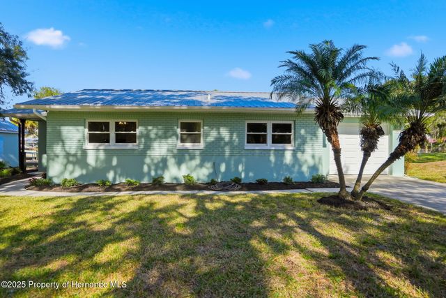 5995 S Shadytree Path, Homosassa, FL 34448