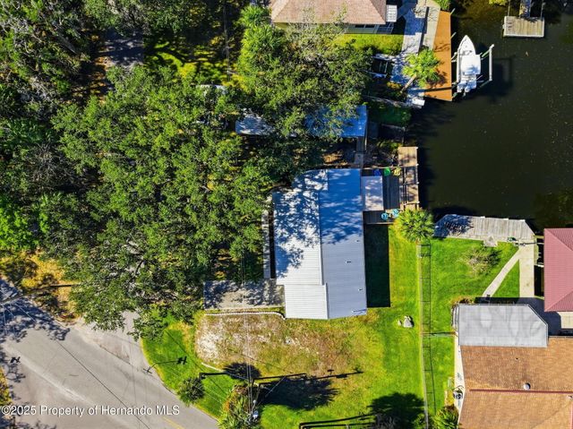 5995 S Shadytree Path, Homosassa, FL 34448