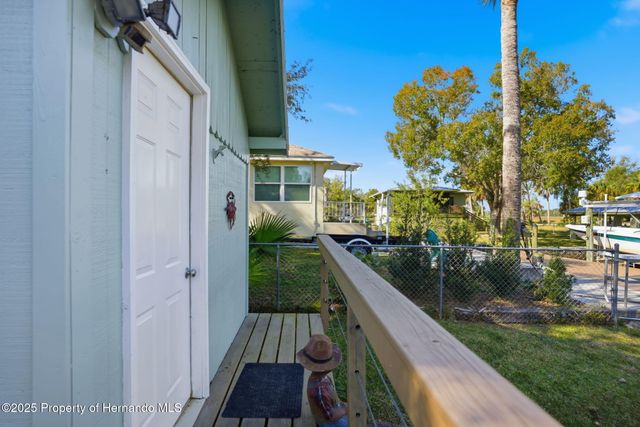 5995 S Shadytree Path, Homosassa, FL 34448