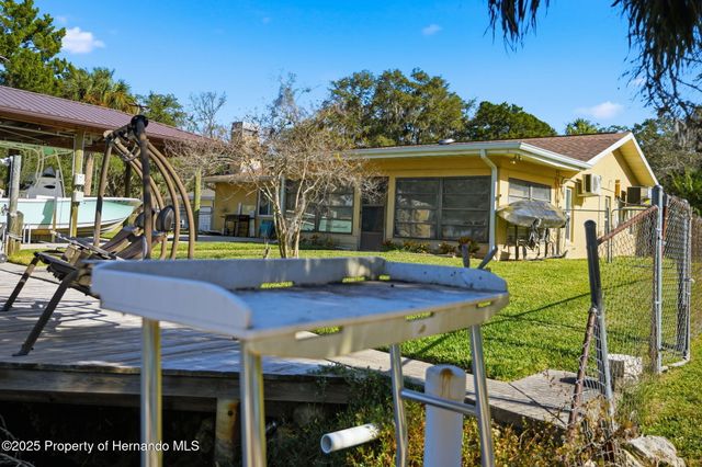 5995 S Shadytree Path, Homosassa, FL 34448