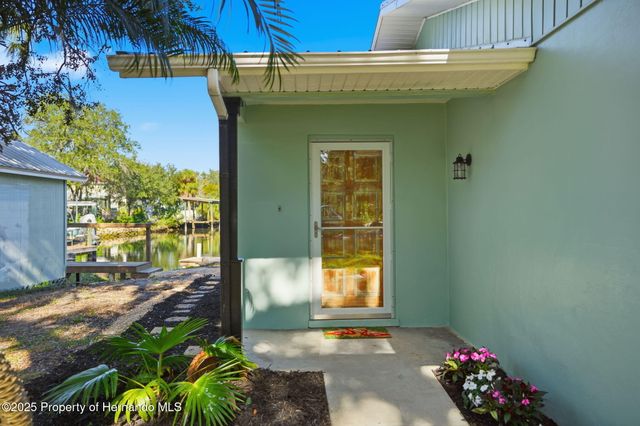 5995 S Shadytree Path, Homosassa, FL 34448