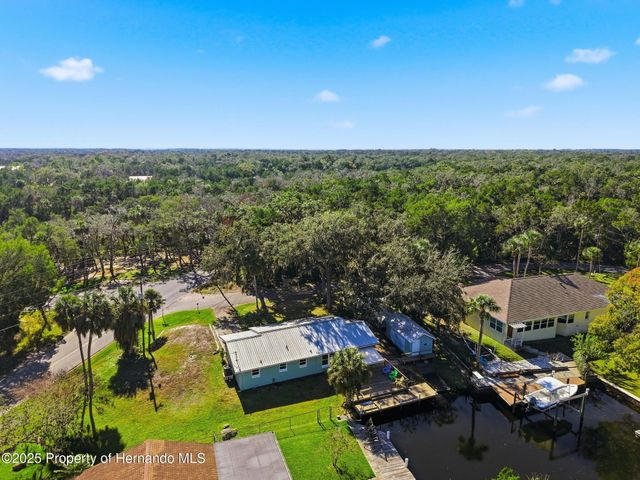5995 S Shadytree Path, Homosassa, FL 34448