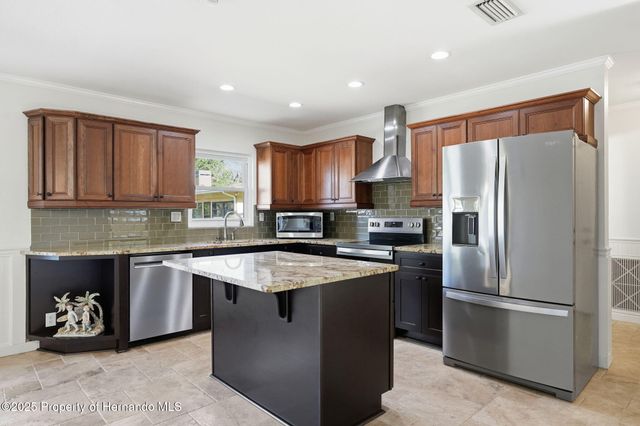 5995 S Shadytree Path, Homosassa, FL 34448