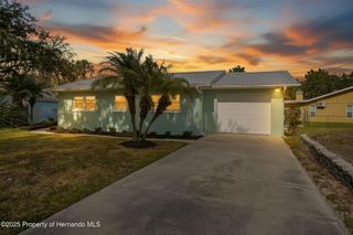 5995 S Shadytree Path, Homosassa, FL 34448