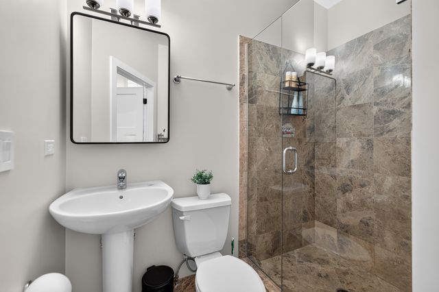 1022 N Wood Street 2, Chicago, IL 60622