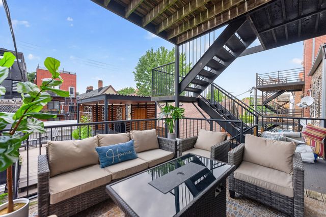 1022 N Wood Street 2, Chicago, IL 60622