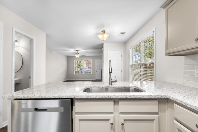 179 Alexander Blvd, Clarksville, TN 37040