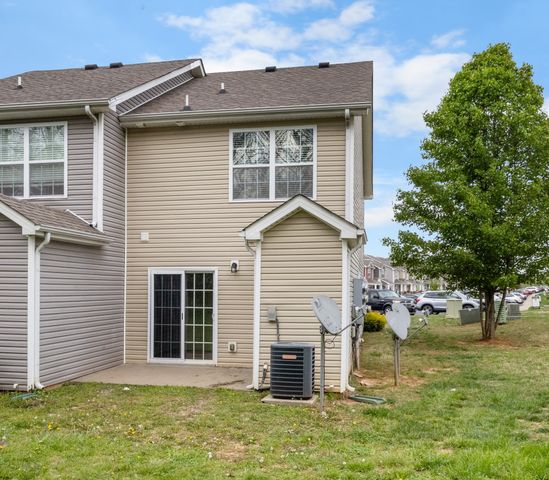 179 Alexander Blvd, Clarksville, TN 37040