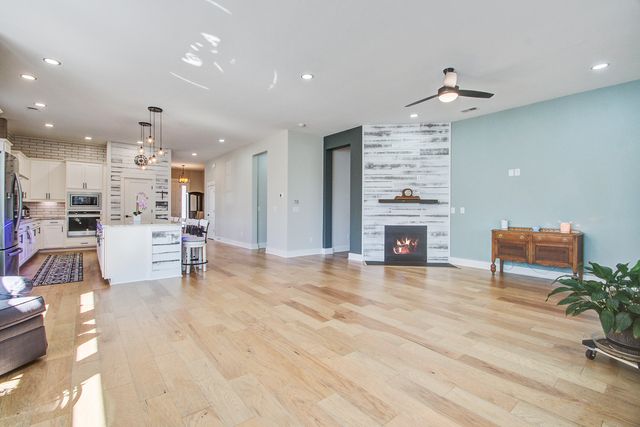 126 Clearblue Loop, Summerville, SC 29486