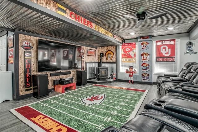 601 Hickory Hills Drive, Pleasant Hill, MO 64080