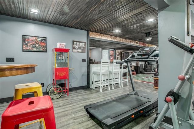 601 Hickory Hills Drive, Pleasant Hill, MO 64080