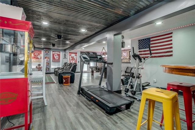 601 Hickory Hills Drive, Pleasant Hill, MO 64080