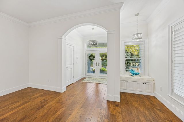 909 Sandy Beach Cir, St Augustine, FL 32080