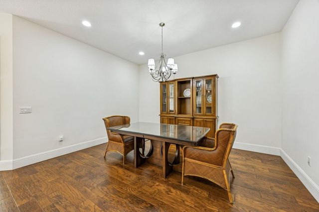 909 Sandy Beach Cir, St Augustine, FL 32080