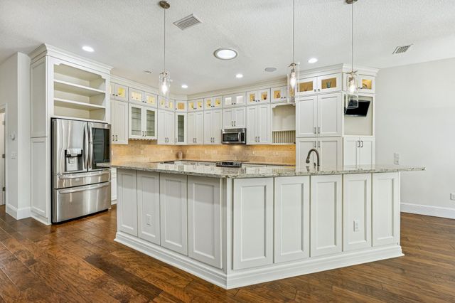 909 Sandy Beach Cir, St Augustine, FL 32080