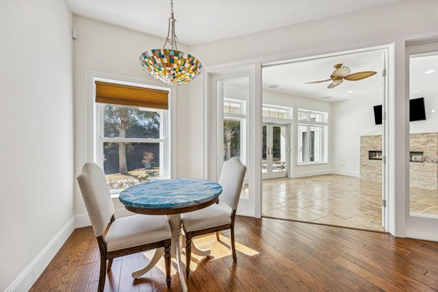 909 Sandy Beach Cir, St Augustine, FL 32080