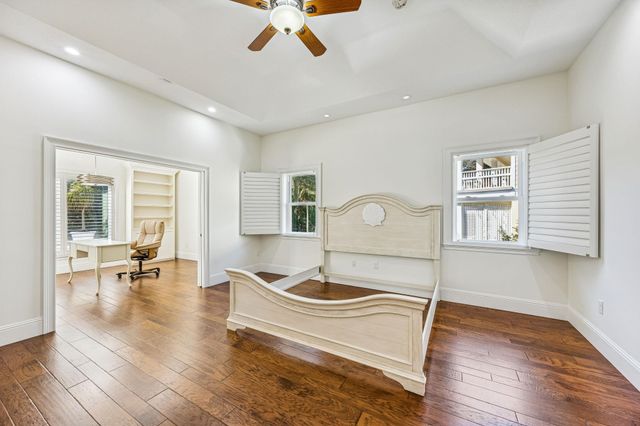 909 Sandy Beach Cir, St Augustine, FL 32080