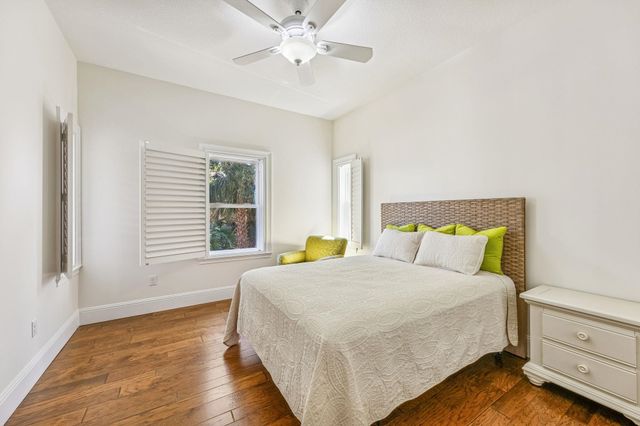 909 Sandy Beach Cir, St Augustine, FL 32080