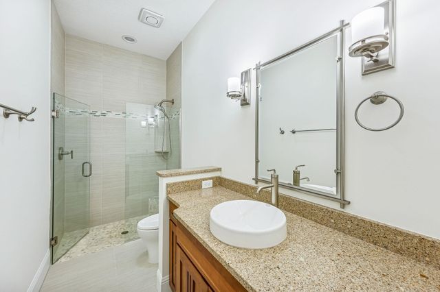 909 Sandy Beach Cir, St Augustine, FL 32080