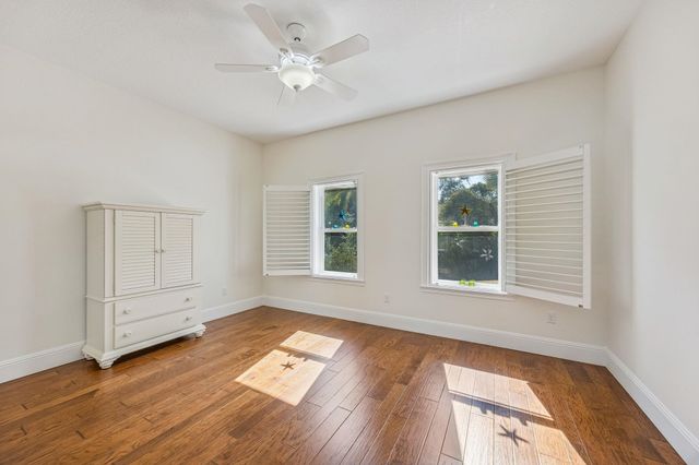 909 Sandy Beach Cir, St Augustine, FL 32080