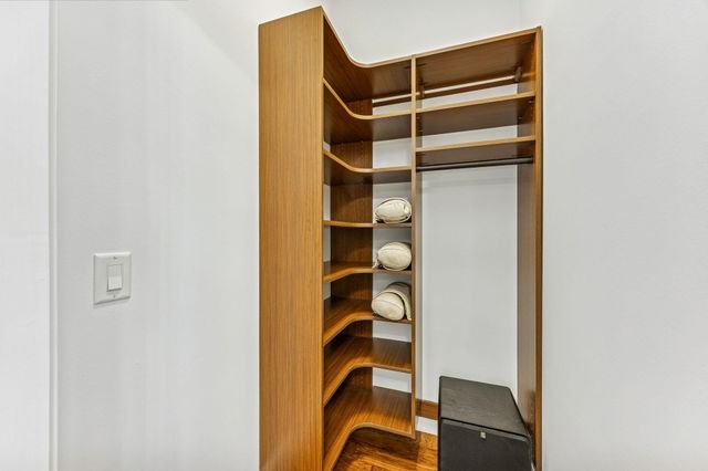 909 Sandy Beach Cir, St Augustine, FL 32080