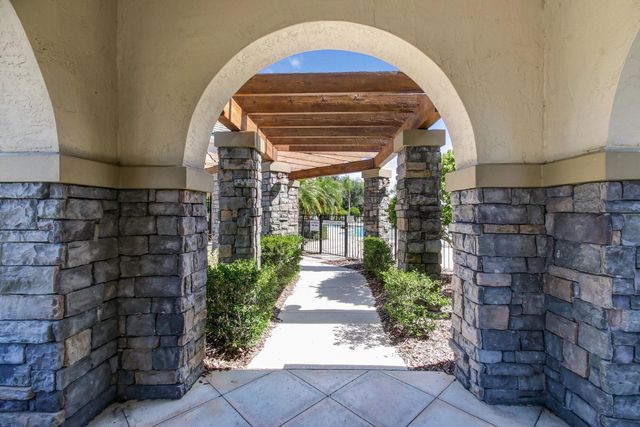 909 Sandy Beach Cir, St Augustine, FL 32080