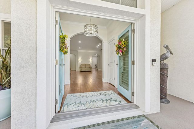 909 Sandy Beach Cir, St Augustine, FL 32080