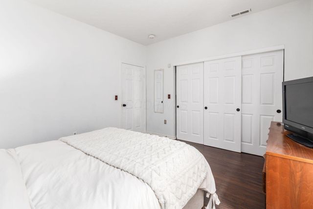 24 W Russell Street, Columbus, OH 43215