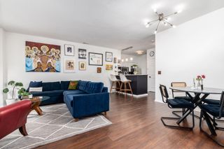 24 W Russell Street, Columbus, OH 43215