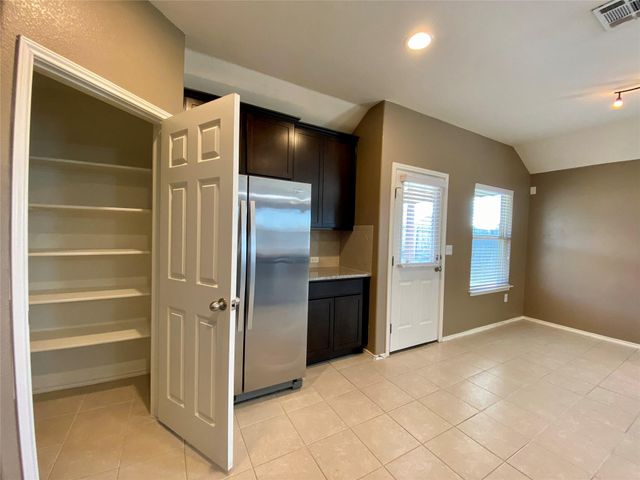 466 Eagle Brook LN, Buda, TX 78610
