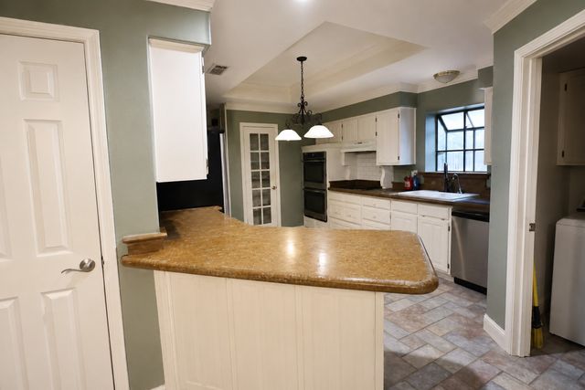 3302 Westgrove Drive, Arlington, TX 76001