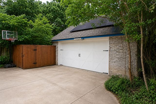 3302 Westgrove Drive, Arlington, TX 76001