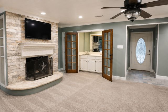 3302 Westgrove Drive, Arlington, TX 76001