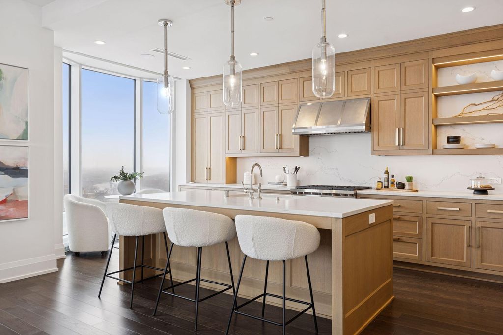 1111 W River Parkway 24C, Minneapolis, MN 55415