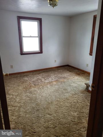 720 LINDEN AVE, Hanover, PA 17331