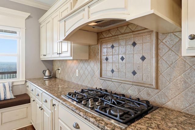 15 Eagle Crest Drive, Conway, AR 72032