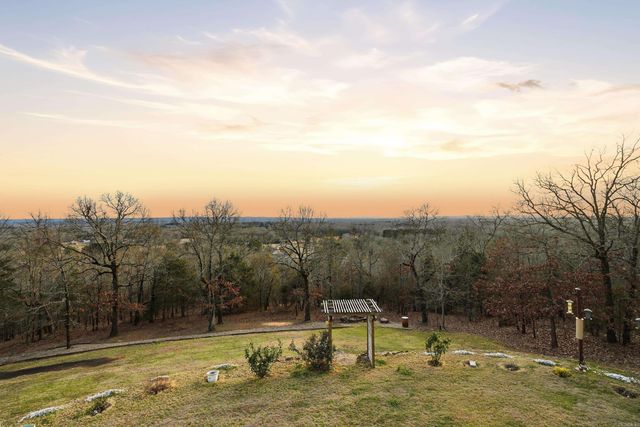 15 Eagle Crest Drive, Conway, AR 72032