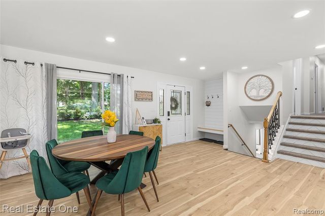 396 Hickory Lane, Lapeer, MI 48446