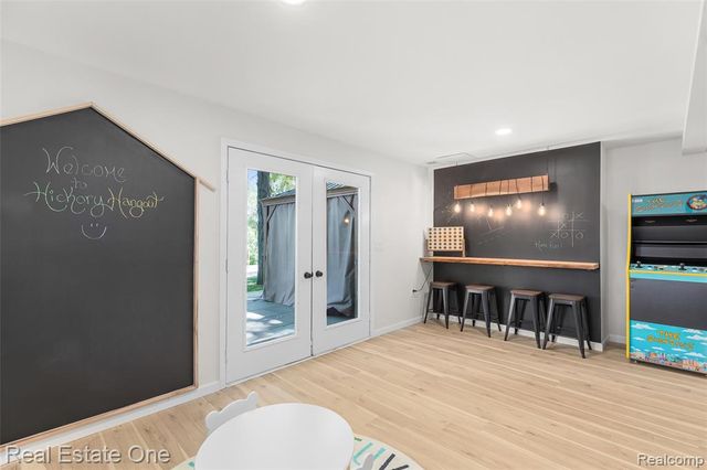 396 Hickory Lane, Lapeer, MI 48446