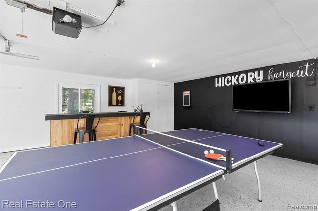 396 Hickory Lane, Lapeer, MI 48446