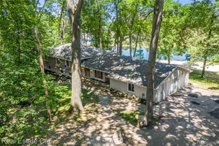 396 Hickory Lane, Lapeer, MI 48446